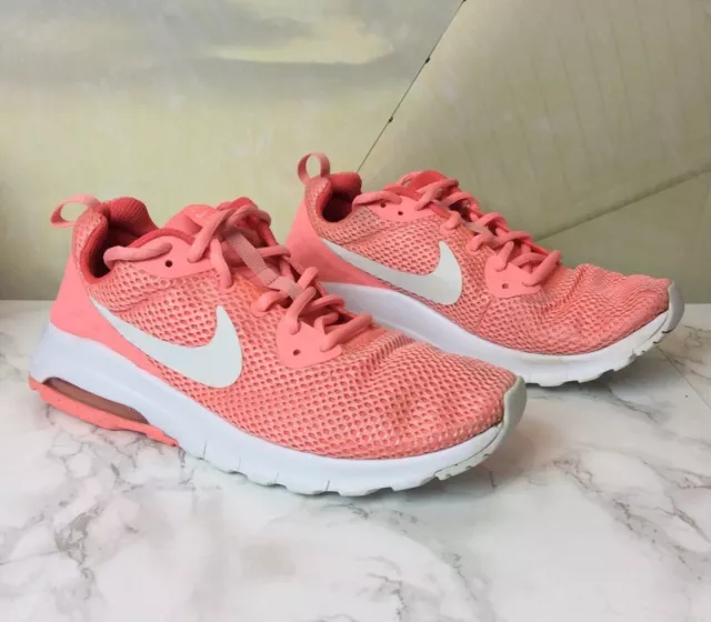 Nike Air Max Motion Low GS Trainers Women Size 6 Atomic Pink White Running Shoes