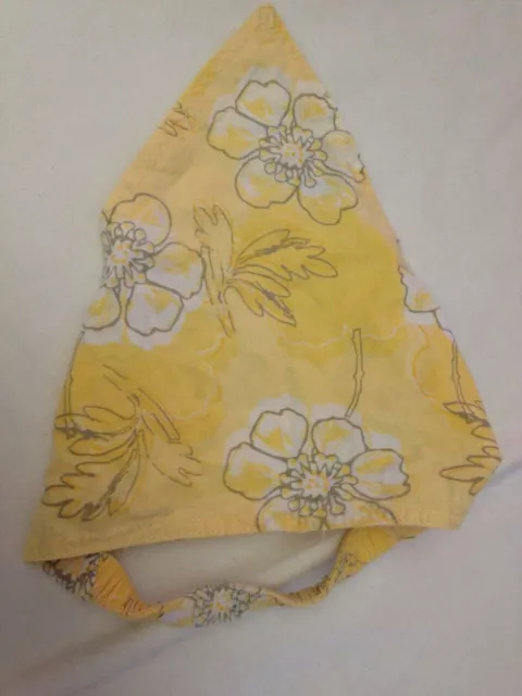 Bandana para Cabello Con Elástico - Color Amarillo Con Diseños De Flores - Usada