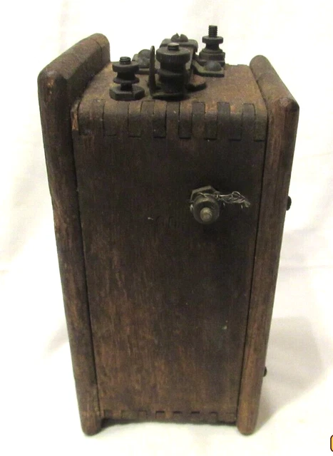 Vintage antique Ford Model T Buzz coil ignition battery box