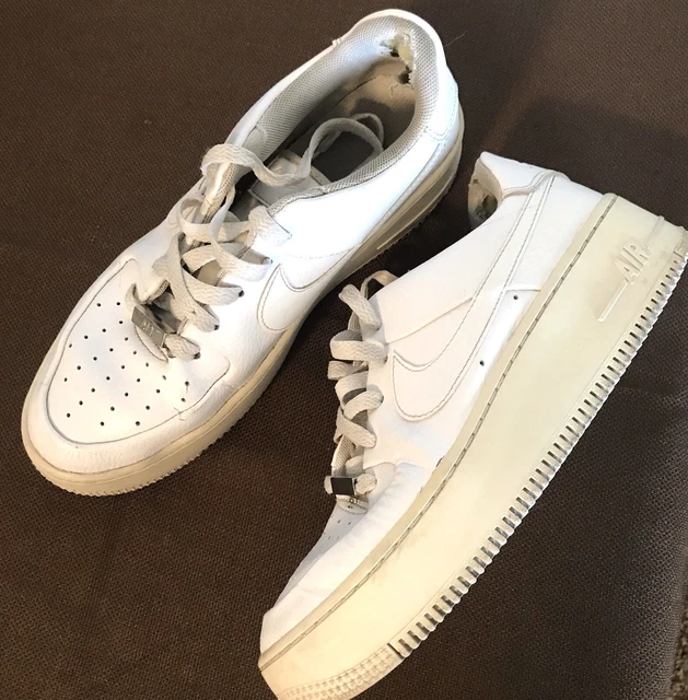 Nike air force 1 sales sage low white size 9
