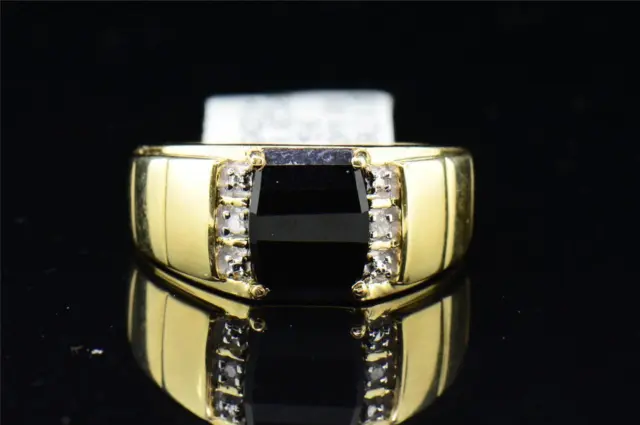 Mens 10K Yellow Gold Round Cut Diamond & Black Onyx Engagement Ring Band 10.50mm