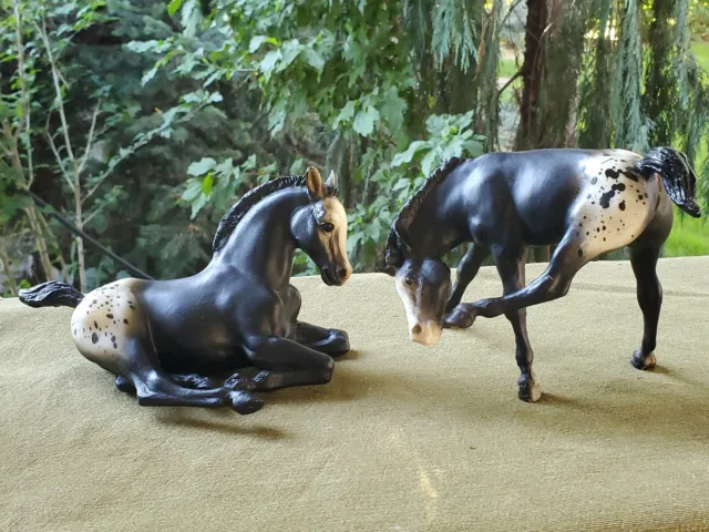 2 Vintage Breyer Speckled Appaloosa Horses / Foals Laying #165 & Scratching #168