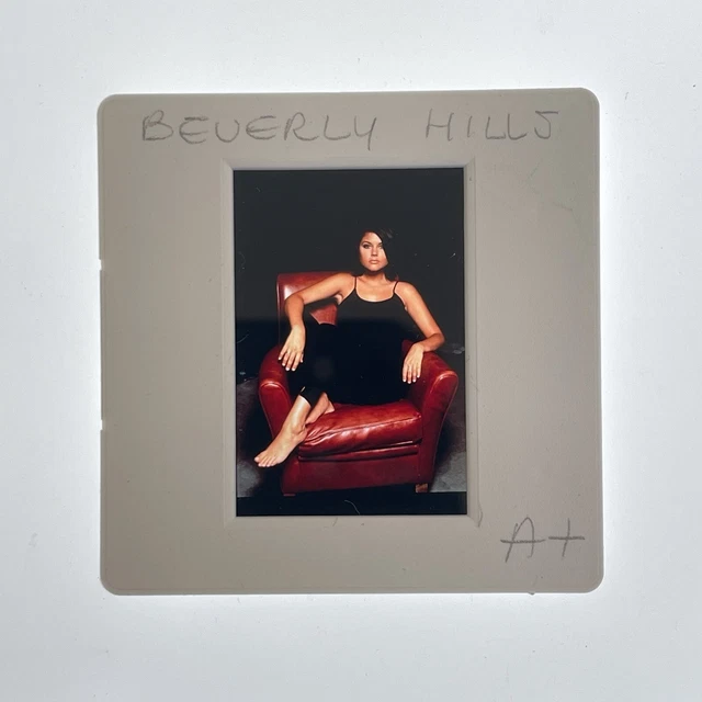 Actress Tiffani Thiessen Beverly Hills 90210  S2605 SD02 Vintage 35mm Slide