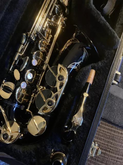 yanagisawa alto saxophone Mint Condition