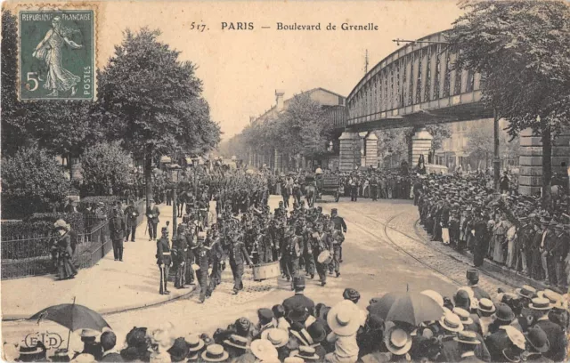 CPA 75 PARIS 15e BOULEVARD DE GRENELLE