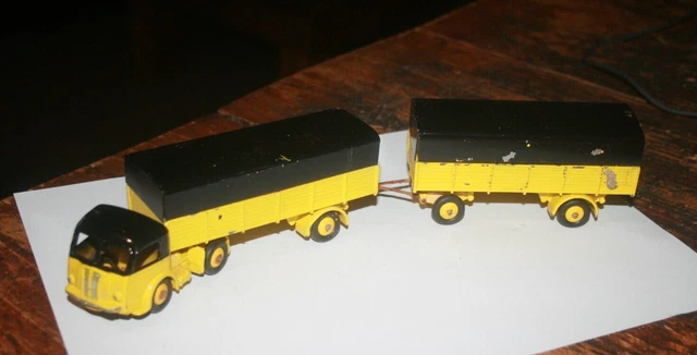Lot De 6 Dinky Toys à Restaurer – Camion, Panhard, Berliet, Simca