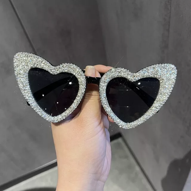 Women Vintage Heart Sunglasses Fashion Luxury Rhinestone Decor Cat Eye Eyeglass