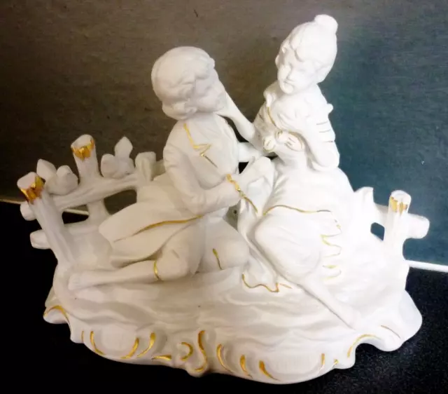 Superbe Groupe En Porcelaine, Biscuit Ancien, Couple Romantique, Galants, Xixeme 3