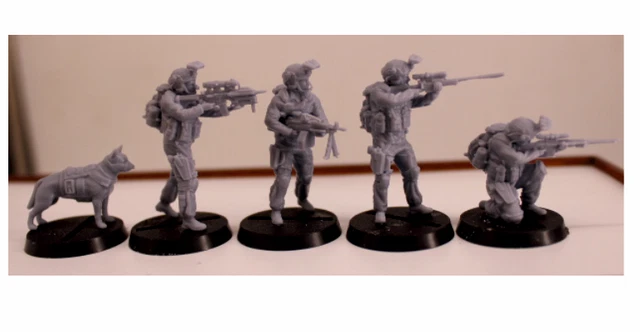 Figurines Peddinghaus 1/72 - 4 Soldats SAS Modernes Avec Chien, Impression 3D, Pour Dioramas