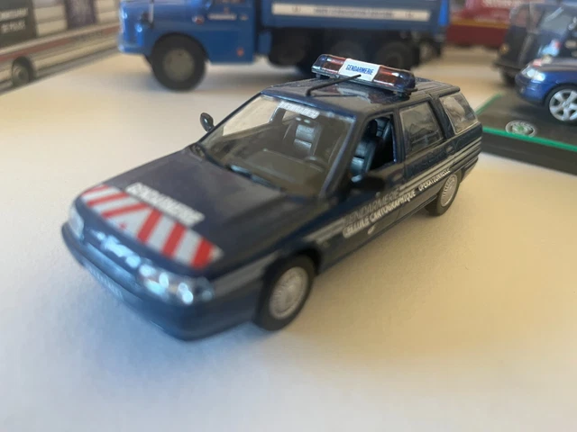 1/43 NOREV Gendarmerie Peloton Autoroute Renault 21 Nevada