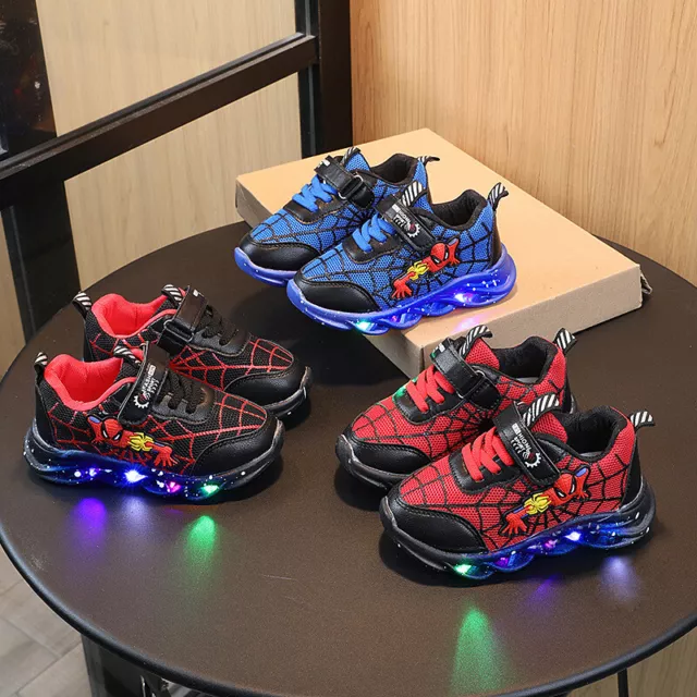 Kinder Jungen Led Light Up Schuhe Trainer Leuchtende Blinkende Sneaker Schuhe