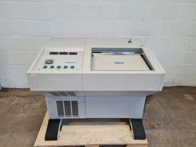 Bright Microtome 5040 Laboratory Cryostat Lab