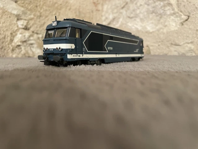 Jouef HJ2446 Locomotve desel BB 567556, SNCF, lvrée bleue, logo