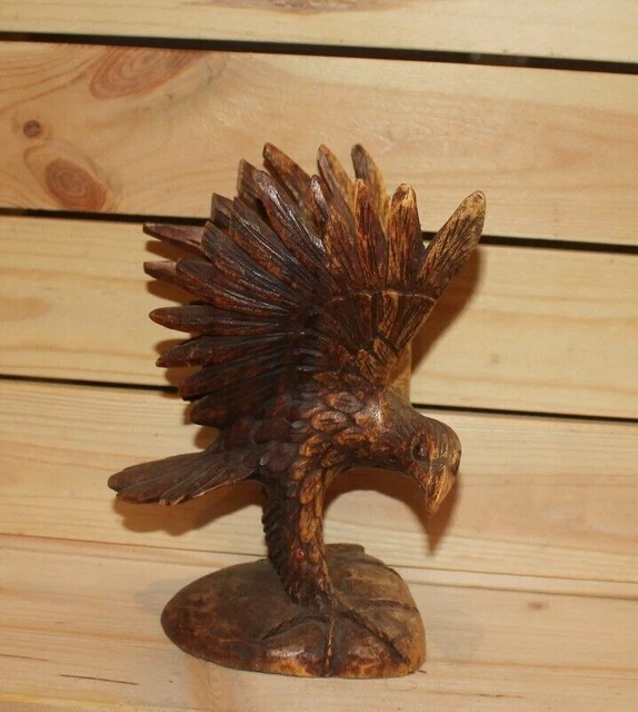 Figurine Sculptée En Bois – Statuette Artisanale, Sans Marque (Occasion, Bel état)