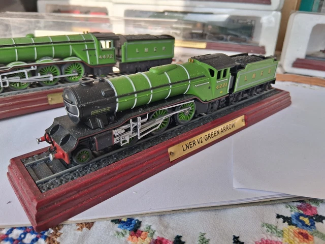 Locomotive Atlas LNER V2 GREEN ARROW - Modèle Statique échelle 1:100, Voie N, Neuf