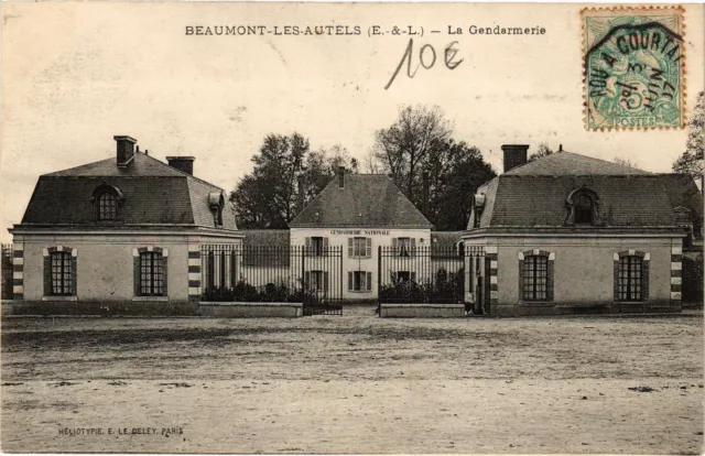 CPA BEAUMONT-les-ALTELS - La Gendarmerie (179925)