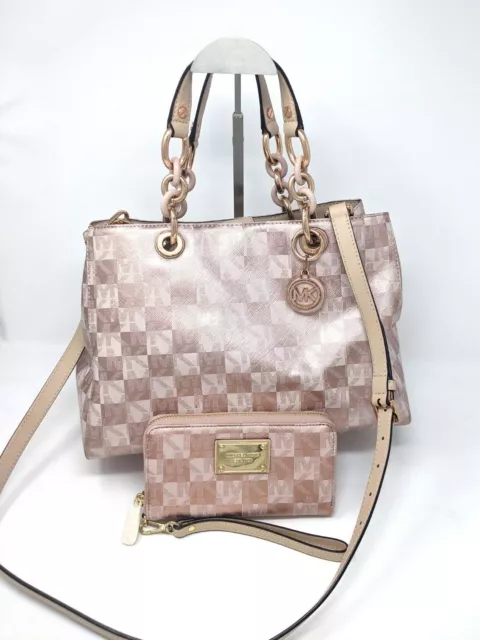 MK rose gold tote bag/purse with matching wallet. Great used condition. | Gold  tote bag, Tote bag purse, Purses and bags