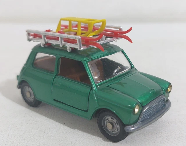 MEBETOYS A-28. INNOCENTI MINI MINOR. 1/43. Années 60-70. Made in Italy
