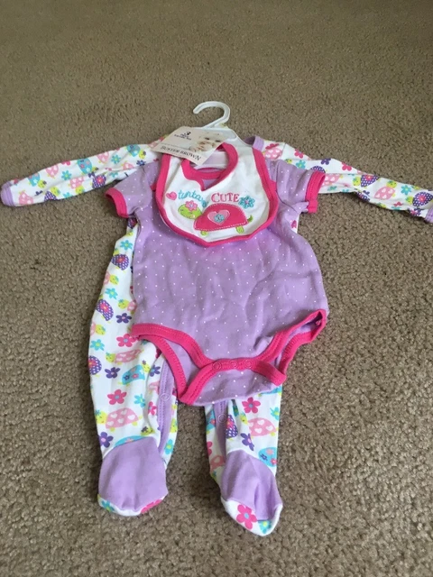 3 Piece Buster Brown Baby Girls Set Shirt Footed Pajamas Bib Size  3/6 Months