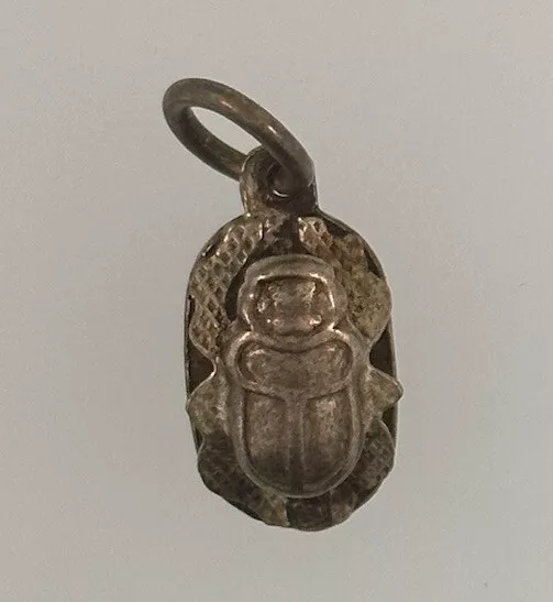 Vintage 925 Sterling Silver Scarab Egypt Necklace Pendant - 2.26g