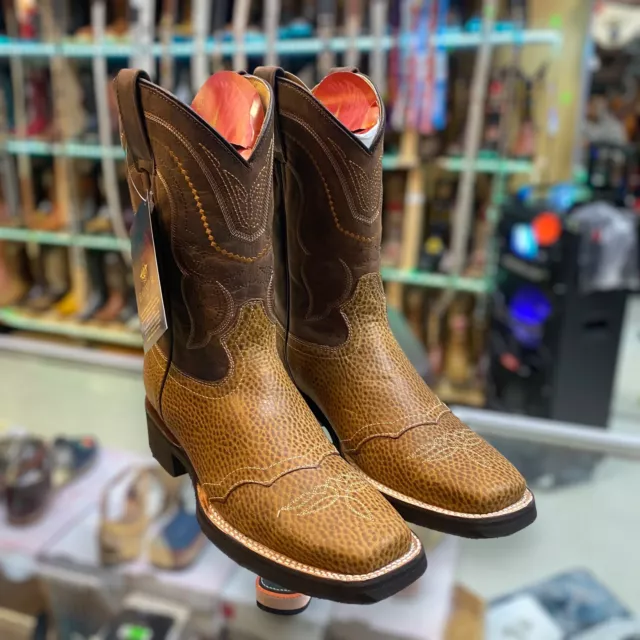 Men’s Square Toe Cowboy Boots. Botas Vaqueras De Hombre Con Punta Cuadrada.  