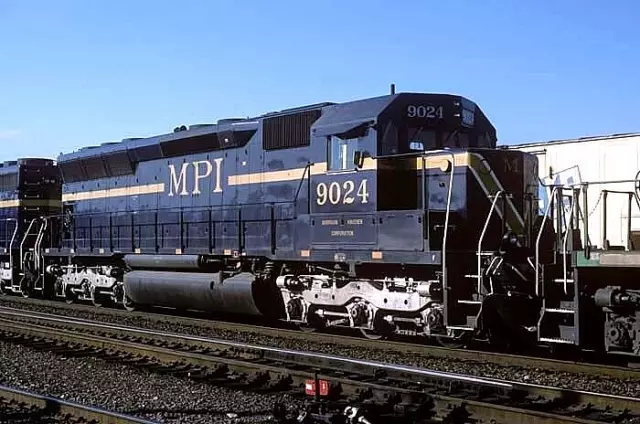 MOTIVE POWER INTL 9024_nov 6,1993__ORIGINAL TRAIN SLIDE