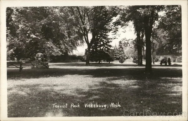 1964 RPPC Vicksburg,MI Tourist Park Kalamazoo County Michigan Postcard 4c stamp