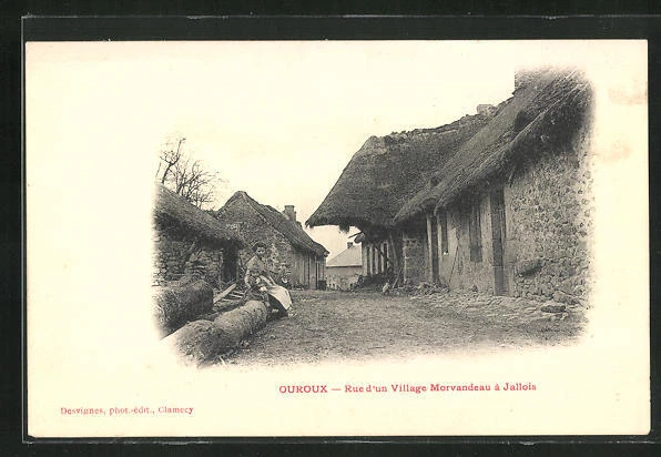 CPA Ouroux, Rue d´un Village Morvandeau à Jallois