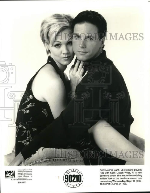 1995 Press Photo Actors Jennie Garth, Jason Wiles in "Beverly Hills, 90210"