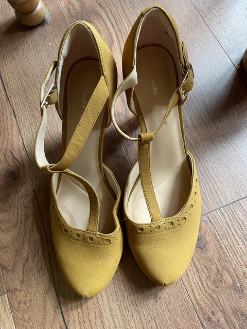 Clarks ladies t bar shoes hot sale