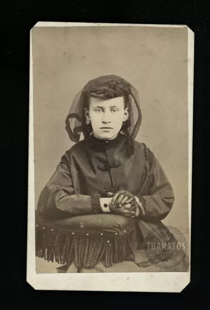 1860s CDV Young Widow or Girl in Mourning Veil & Gloves St. Louis Missouri