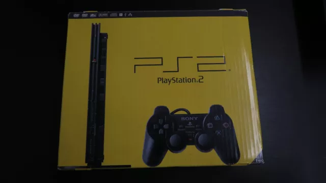 Boîte console PlayStation 2 Slim 90004 plus résistant à l'original.