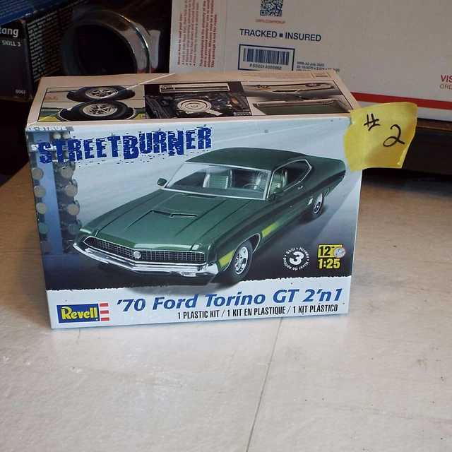 #2 1/25 REVELL 70 FORD TORINO GT MODEL for PARTS MISSING PIECES . READ #2 1/25 REVELL 70 FORD TORINO GT MODEL for PARTS MISSING PIECES . READ