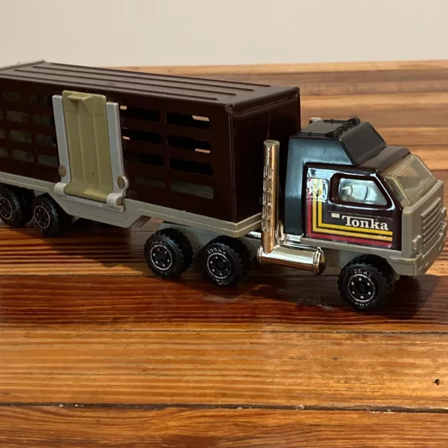 VINTAGE TONKA HORSE Trailer Tractor Trailer Semi Truck Animal Transport