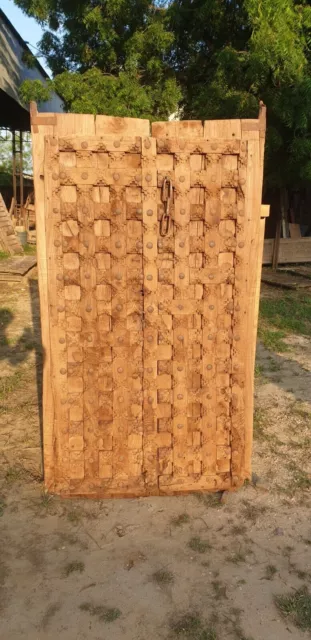 Puerta de madera vintage Puerta de madera antigua tallada a mano Ventana...