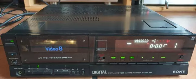 Sony EV-S600 Video 8 Videorecorder, funktioniert