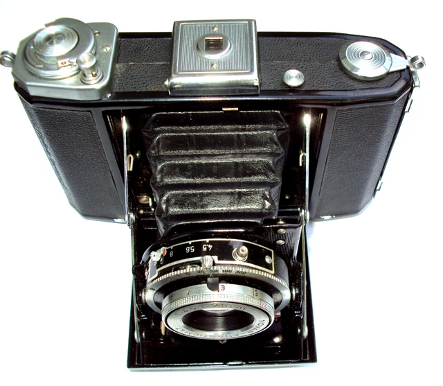 A vintage folding camera - South Perth Antiques & Collectables