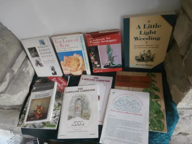 Job Lot Of 10 Vintage Gardening Books & Journals, Flower Arranging, Displays Etc