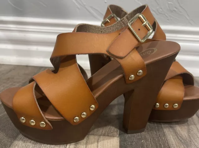 Vintage CANDIES Platform Sandals Y2k  Chunky Heels Boho Brass Wooden Leather 6.5