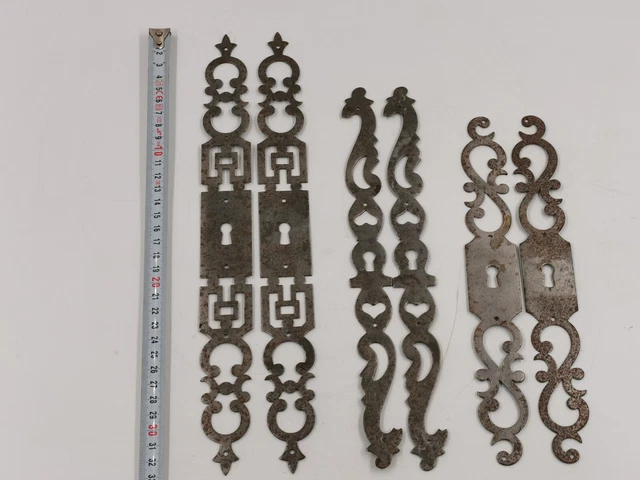 Ancienne entrée de serrure en métal doré stylisée en ance | Clasf