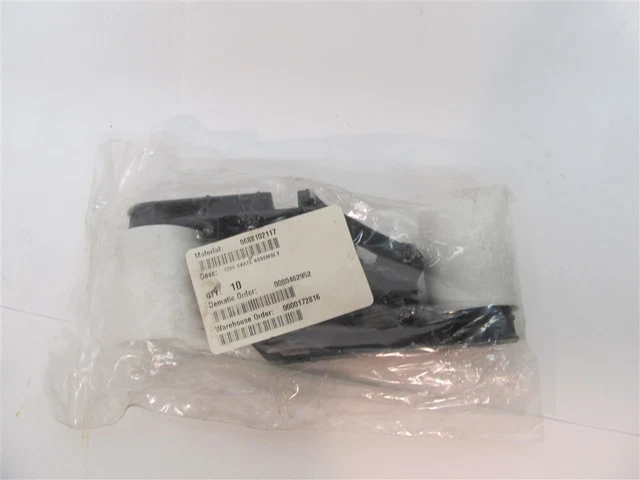 Dematic, 0688102117, 1265 Skate Conveyor Tape Belt W/Flanged Wheel Assembly