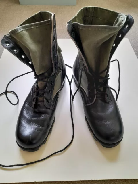 Vietnam War US Military jungle boots 1968 originals size 9R