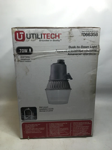 70 Watt Metal Halide Dusk to Dawn Light #066358 - New in Box