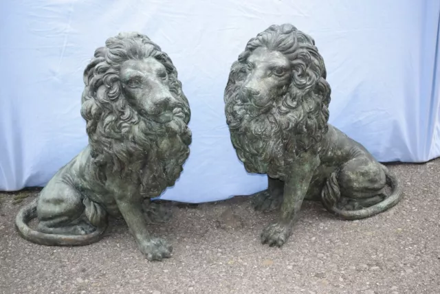 Paar sehr große Bronze-Löwen, Frankreich, sehr schöne Antikpatina, 100cm