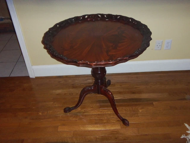 Mahagony pie crust table ornate carving pedestal base