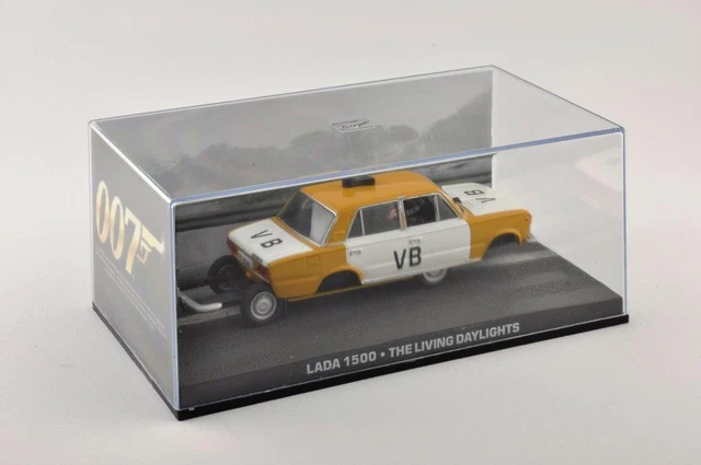 JAMES BOND CAR Collection - #67: LAND ROVER LIGHTWEIGHT - (living
