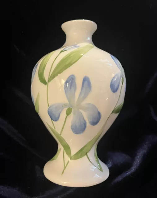 Fresh Coloured Viola Flowers Hand Painted Pretty Vase White Blue Green VGC 2