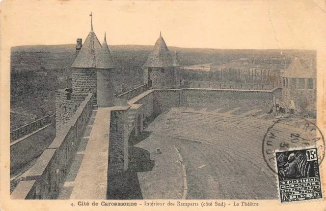 Cité de CARCASSONNE - intérieur des Remparts