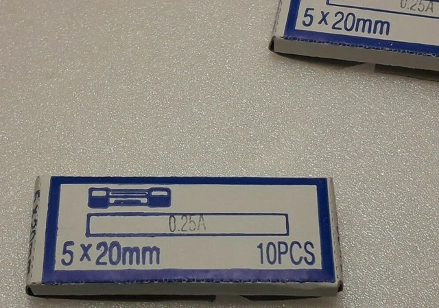 Fusible en verre  50x20mm 0.25A (1boite de 10).GLASS FUSES.F250mAL250V.