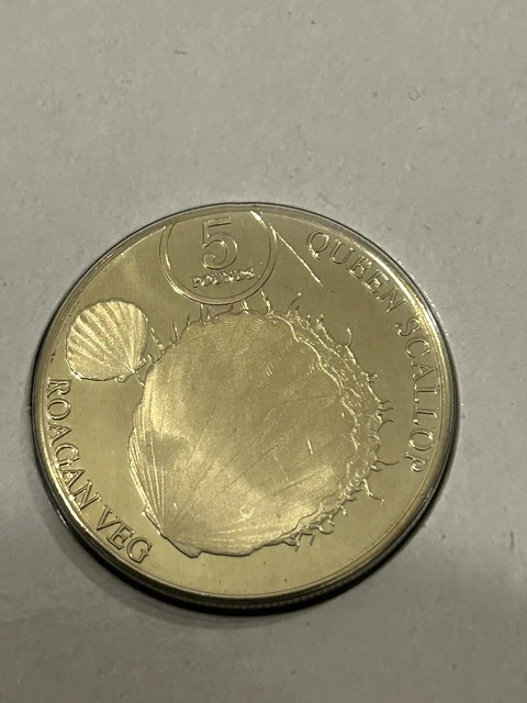 Iom Queen Scallop £5 Coin Uncirculated 2023 Wildlife Trust